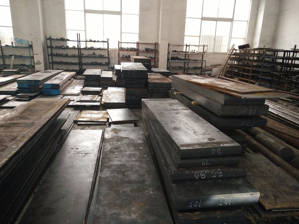 YXM2精密模具鋼材